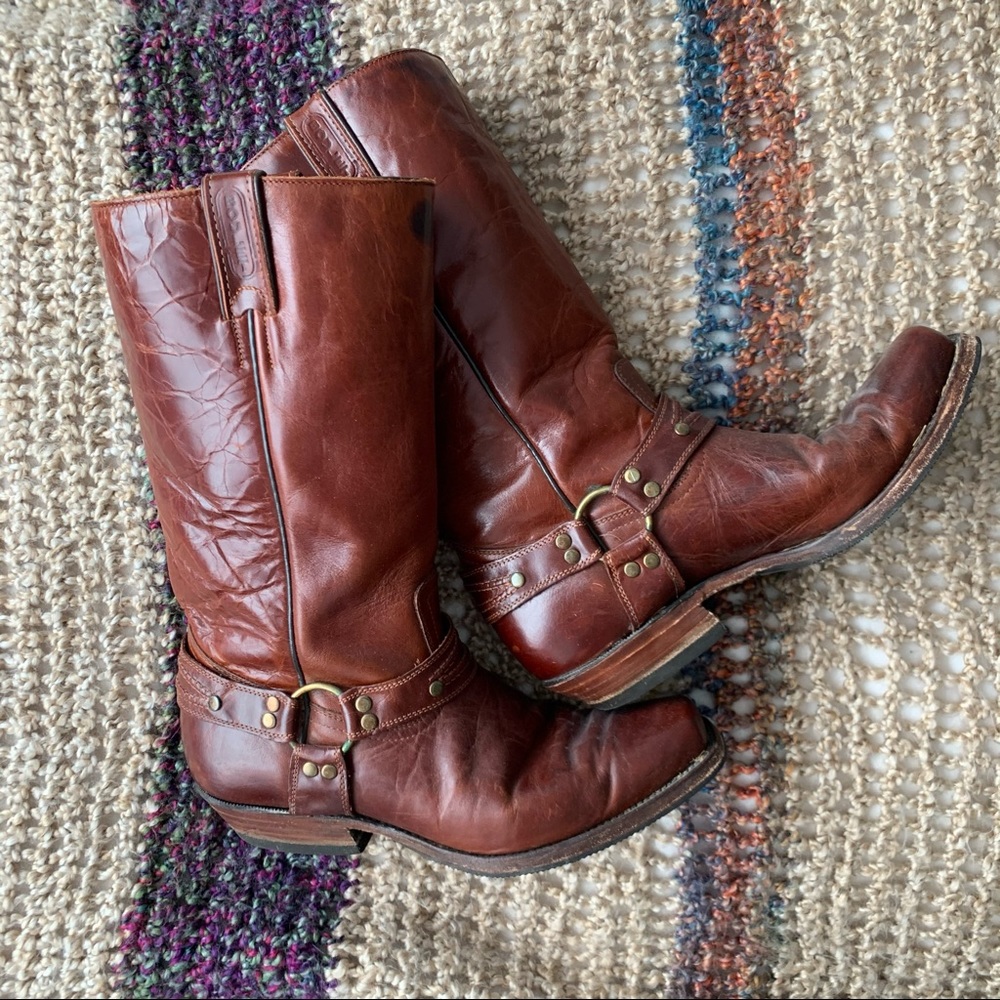 Genuine leather vintage cowboy boots!